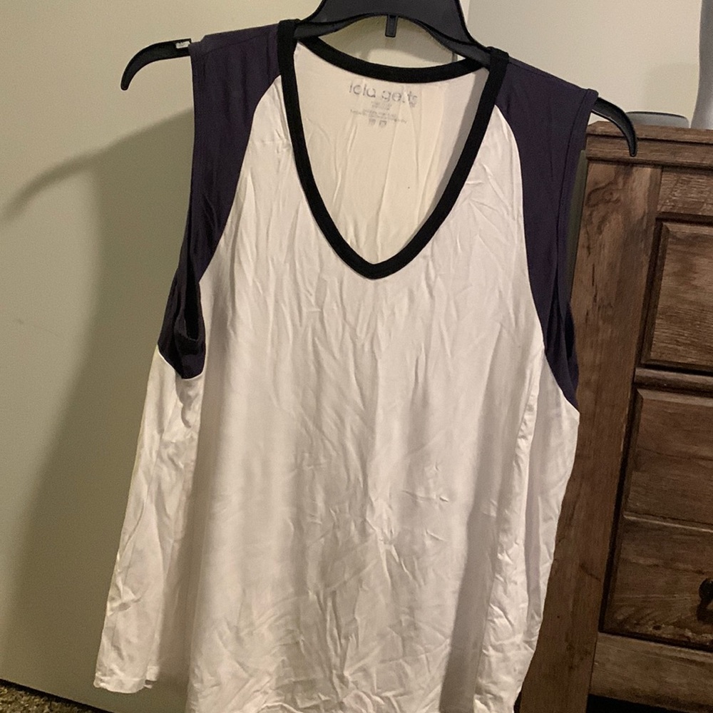 White workout tank